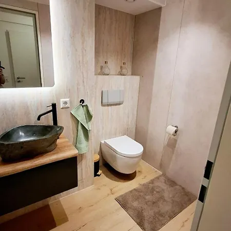 Wunderschöne Und Zentrumsnahe 75 Qm