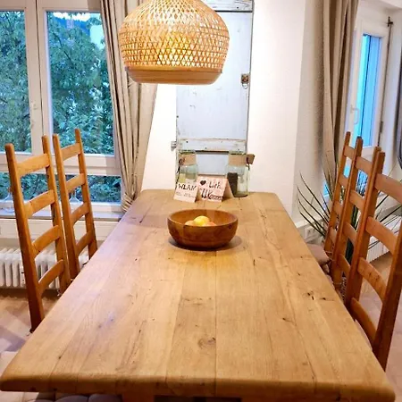 Wunderschoene Und Zentrumsnahe 75 Qm Apartment *