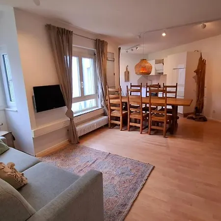 Wunderschoene Und Zentrumsnahe 75 Qm Appartement *